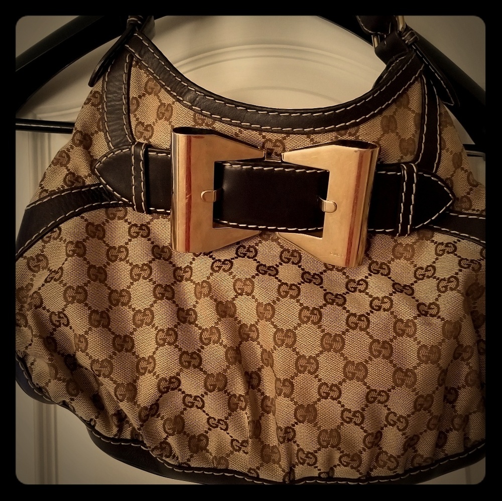 Gucci Shoulder Bag
